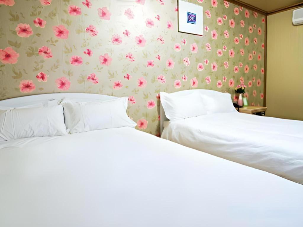Emerald Hotel Чеджудо Экстерьер фото