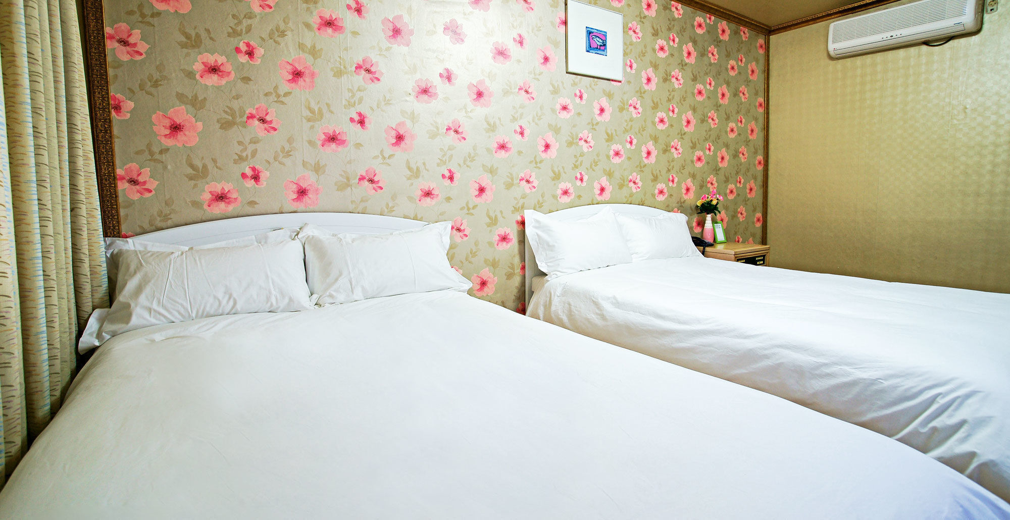 Emerald Hotel Чеджудо Экстерьер фото