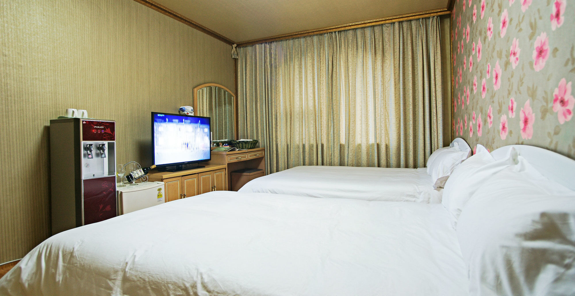 Emerald Hotel Чеджудо Экстерьер фото