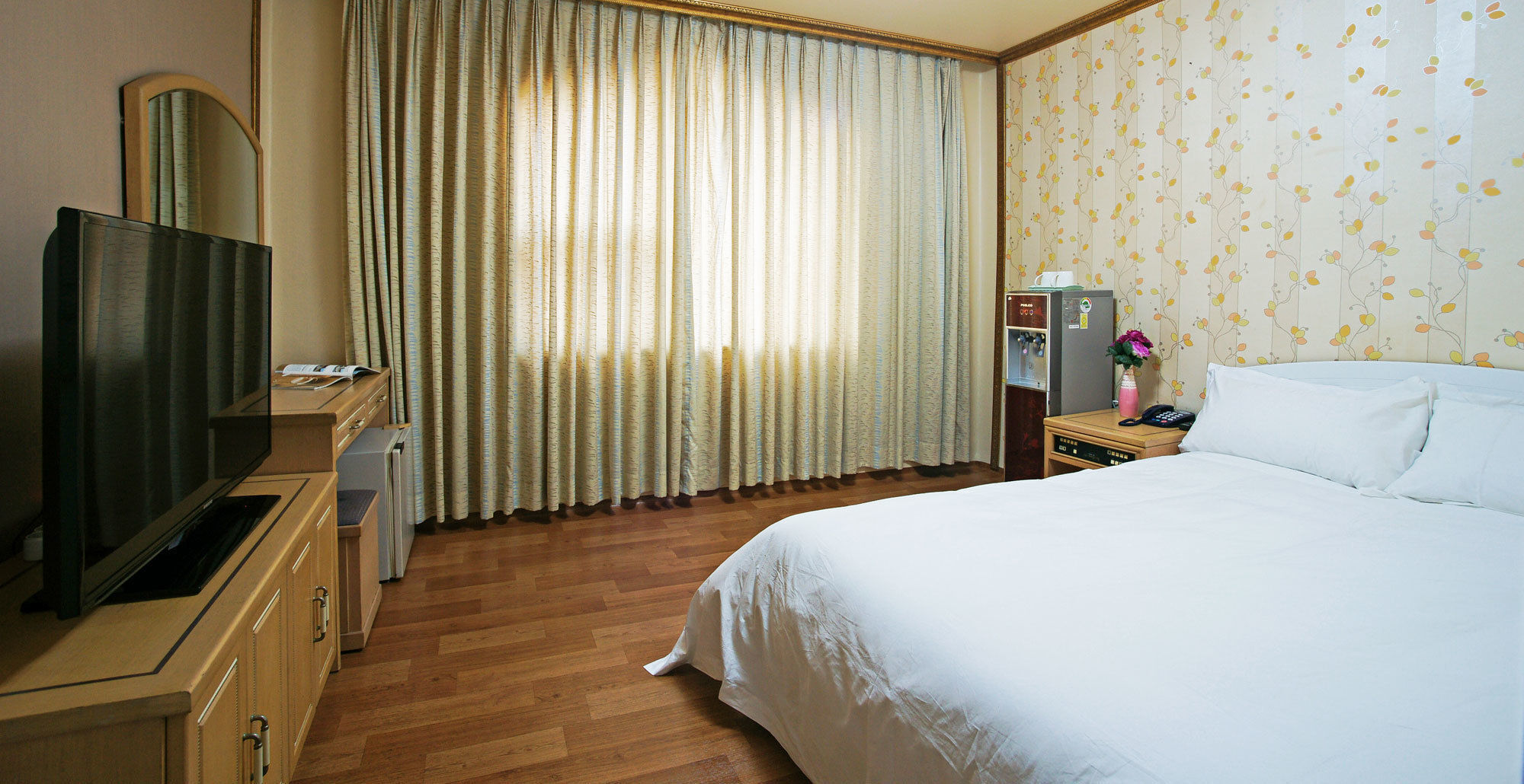 Emerald Hotel Чеджудо Экстерьер фото